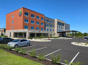 Holiday Inn Express & Suites Madison West - Middleton by IHG