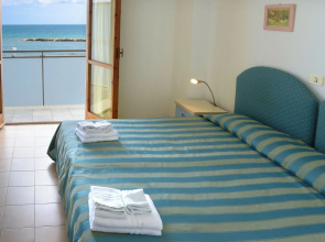 Hotel Embassy Pesaro