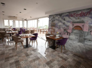 Lapis Inn Hotel Old City