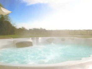 Woodhouse Farm Lodge