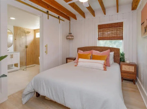 Hope House- Vacation Village 1 Bedroom with Loft 2 Home