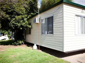 Strayleaves Caravan Park