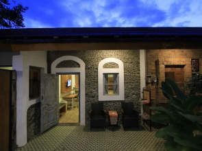 Ndalem Bebekan Guesthouse
