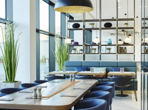 Courtyard by Marriott Luton Airport