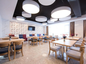 Xinghe Hotel (Langfang Exhibition Center New Century Middle School)