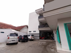 RedDoorz Syariah near Stasiun LRT Bumi Sriwijaya