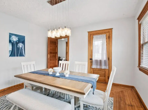 Historic Renovated Home Steps to Notre Dame 103