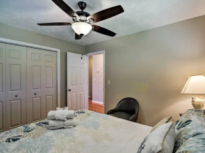 Spacious Mount Pleasant Home: 5 Mi to Beach