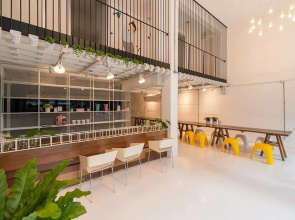Pastel House Hostel