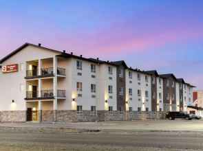 Best Western Plus Moosomin Hotel