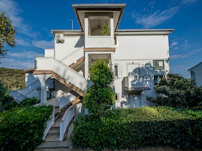 Apartments & Rooms Green Bay