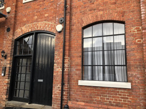 Lovely 2-bed Apartment in Canterbury
