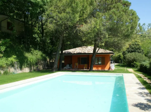 Luxurious Bungalow in Garda With Swimming Pool