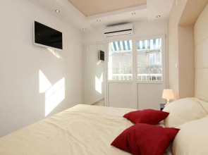 Apartment Livaja