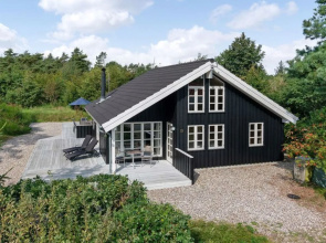 "Elevira" - 200m from the sea in NE Jutland