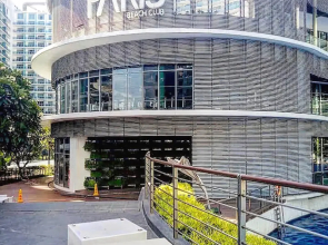 Azure Urban Resort HostedbyCes