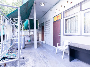 Freesia Saladaeng Silom Apartments