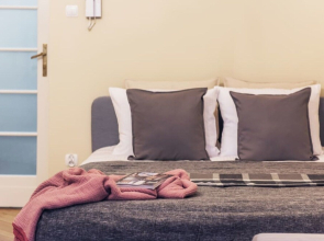 Furnished With Taste Very Cosy Apartment by Wawel Castle