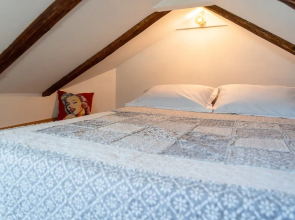 Cool attic apartment Marina