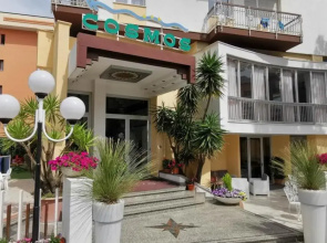 Hotel Cosmos