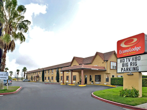 Econo Lodge Inn & Suites Corning Travel Center