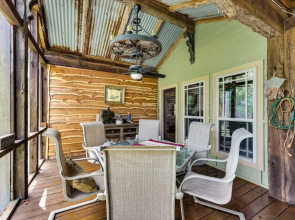 Flag Hole riverfront Cabin Near Local Attractions!
