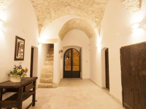 Luxury Courtyard Bilo