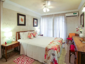 Bora Bora 4 Bedroom Home