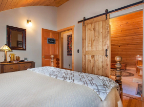Moss Mountain Inn