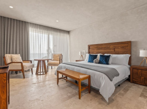Oceanfront Apartments with Great Views