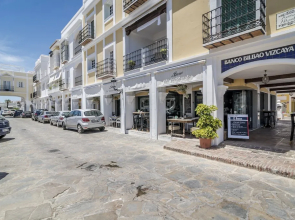AP149 -Townhouse with pool and roof terrace