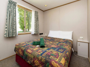 Rainbow Pines Tourist Caravan Park
