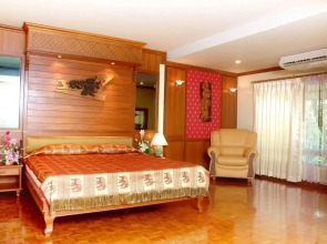 Royal Ivory Sukhumvit Nana