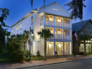Old Town Bluffton Inn