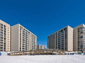 Shoreline Towers by Southern Vacation Rentals