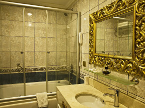 Seres Hotel Old City