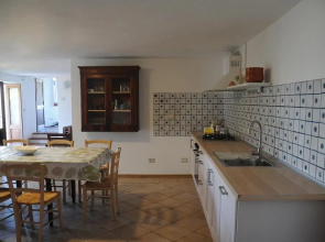 Tra Gli Olivi E La Riviera Del Conero