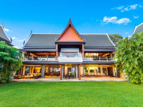 Villa Aye