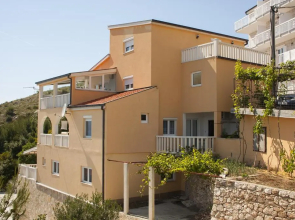 Apartments Zoran - beach 400m