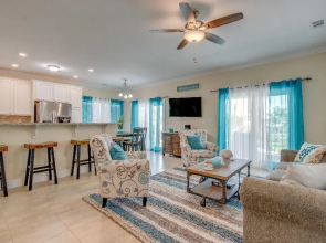 5 Beautiful 4 Bed 3 Bath Pool Home w Free Dock