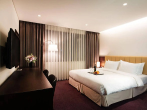 Travelodge Myeongdong City Hall