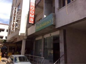 Goroomgo Central Afia Residency chennai
