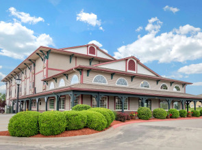 Comfort Inn Warrensburg Station