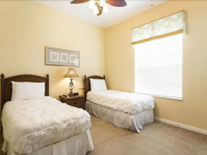 Condo W/view of New Orlando Eye!near Attractions
