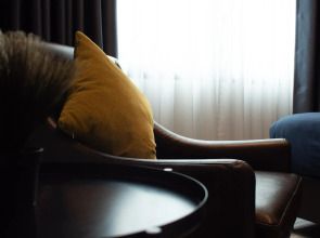 Sleep With Me Bangkok - BTS Phra Khanong