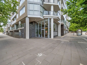 Glorious Central Canberra 1-bed With Pool & Sauna