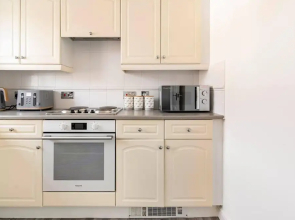 Immaculate 2-bed Apartment in Welwyn Garden City