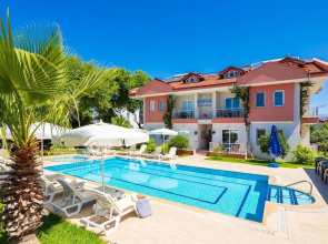 Safak Oasis Hotel