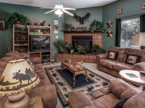 MOOSE3 - Three Bedroom Townhome