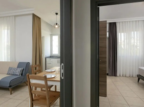 Отель Marvida Happy Suites